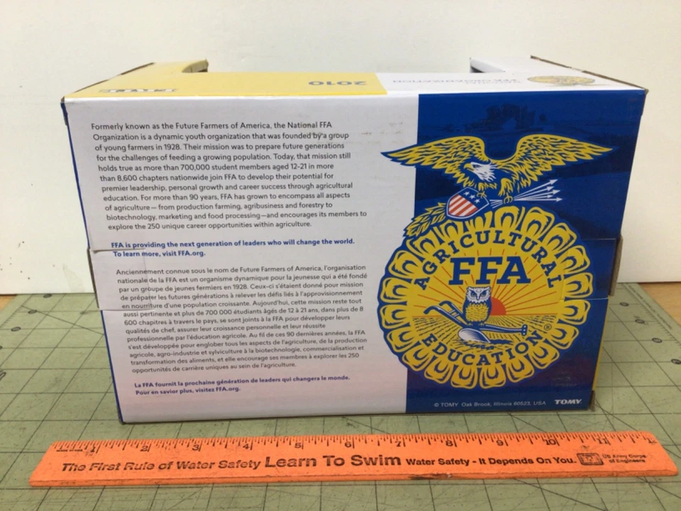 Tractor delantero ancho fundido a presión 1/16 John Deere modelo 2010 45861 Foto 4 de 4