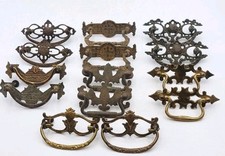 Lot of Mixed Antique/Vintage Hardware Furniture Drawer Pulls Handles Metal Brass