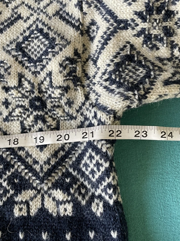 Norwegian Devold Classic White/Blue Wool Sweater Size Large by Olmes Carretti - Image 3 of 4