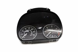 BMW 1 E87 118d 2009 RHD Tacho Kombiinstrument 9187047 11582706