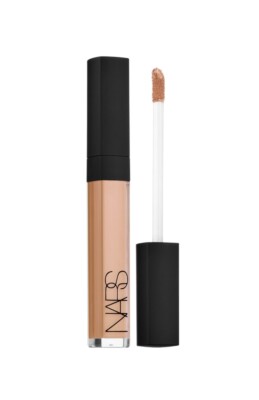 NARS Radiant Creamy Concealer with Medium Coverage. Nougatine - Light 2.2