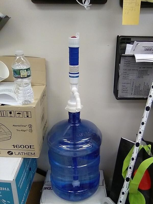 Perfect Pour Battery-Powered Liquid Dispenser Pump for Easy Pouring