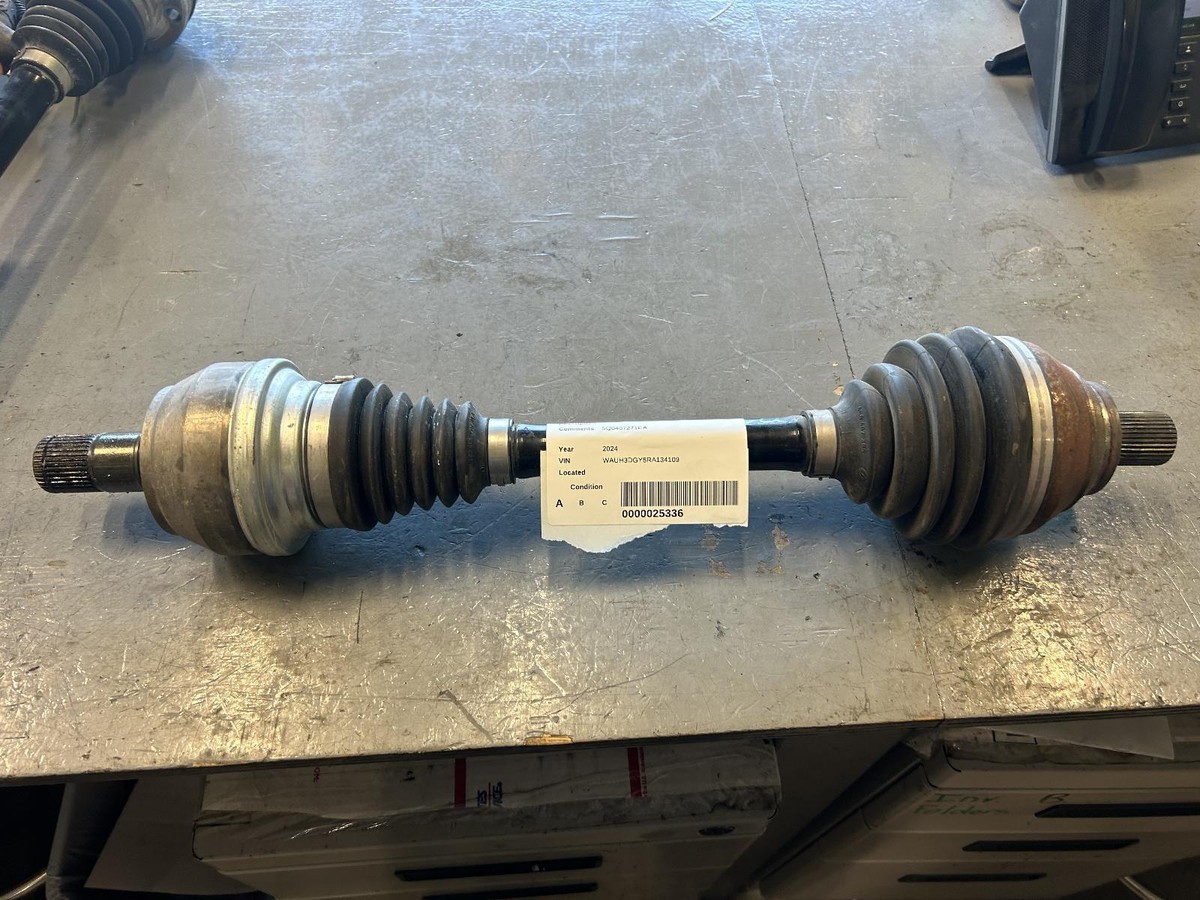 あみ様 0517 AUDI S3 Driver Side Axle Shaft Assembly 5Q0407271EA (3841 MILES