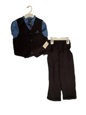 Boys Nautica Suit Coat, shirt, pants and tie size 4T NWT