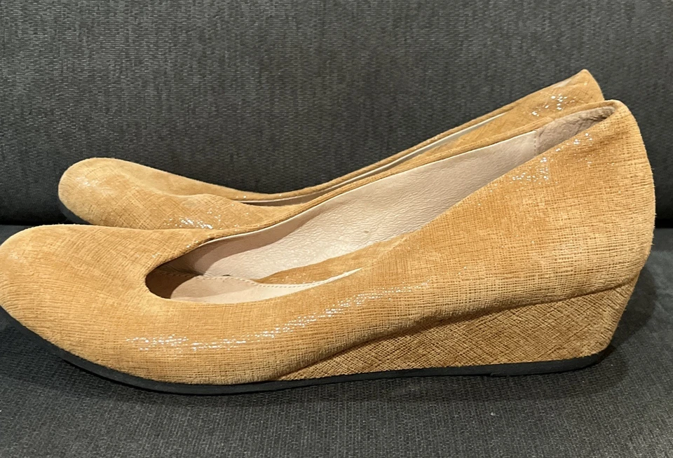 Zapatos de salón de cuña de cuero marrón dorado con suela francesa FS/NY para mujer talla 9 ITALIA Foto 3 de 4