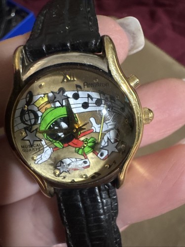 Armitron Marvin The Martian 1994 Warner Bros 2200/162 400. 101 Musical Watch - Picture 2 of 9