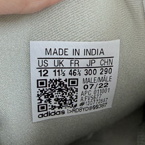 Size 12 - adidas Yeezy Desert Boot Salt - Very Clean thumbnail 12