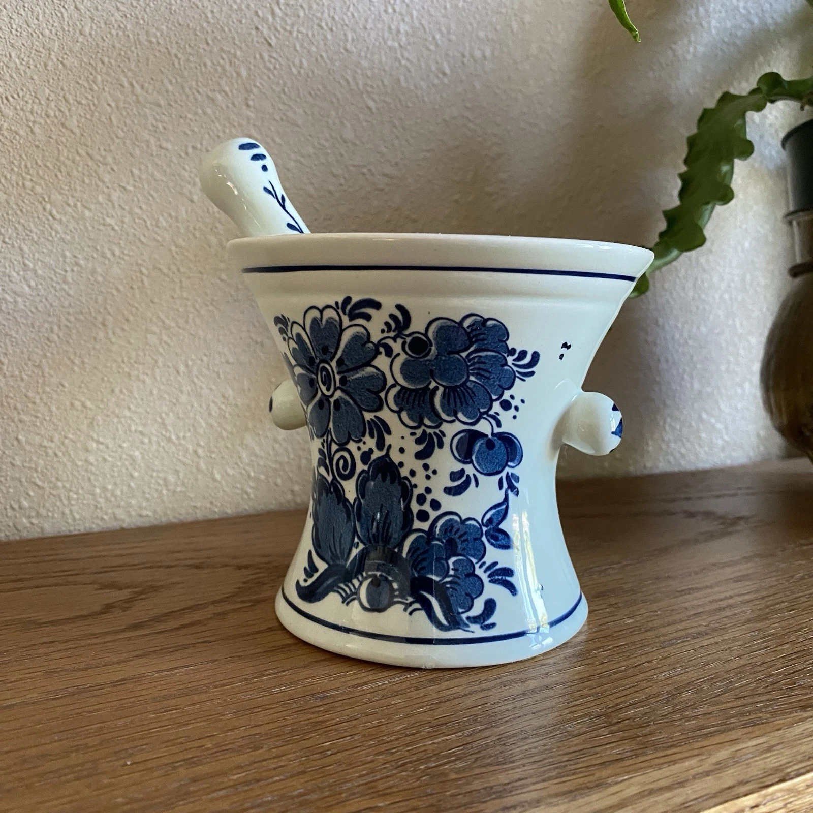 Vintage Delft Porcelain Blue Spice Mortar And Pestle
Opens in a new window or tab