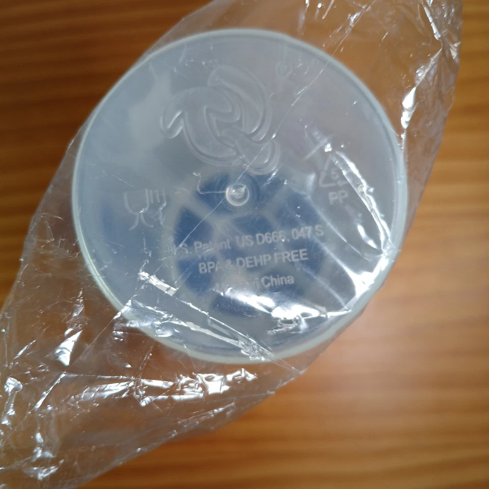 Beachbody Performance Mixing Cup Bottle 24 oz Shakeology New P90X Protein Shake - Image 4 of 4