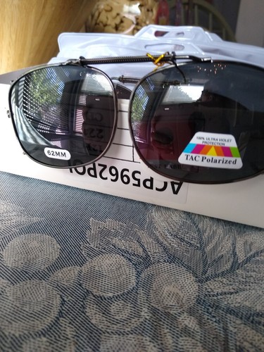 62mm Black On Black UV Protection Polarized Clip-on Sunglasses