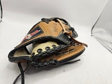 T Ball Glove T-Ball USA Youth T100 9 1/2  Right Hand Throw Flex Wedge Used