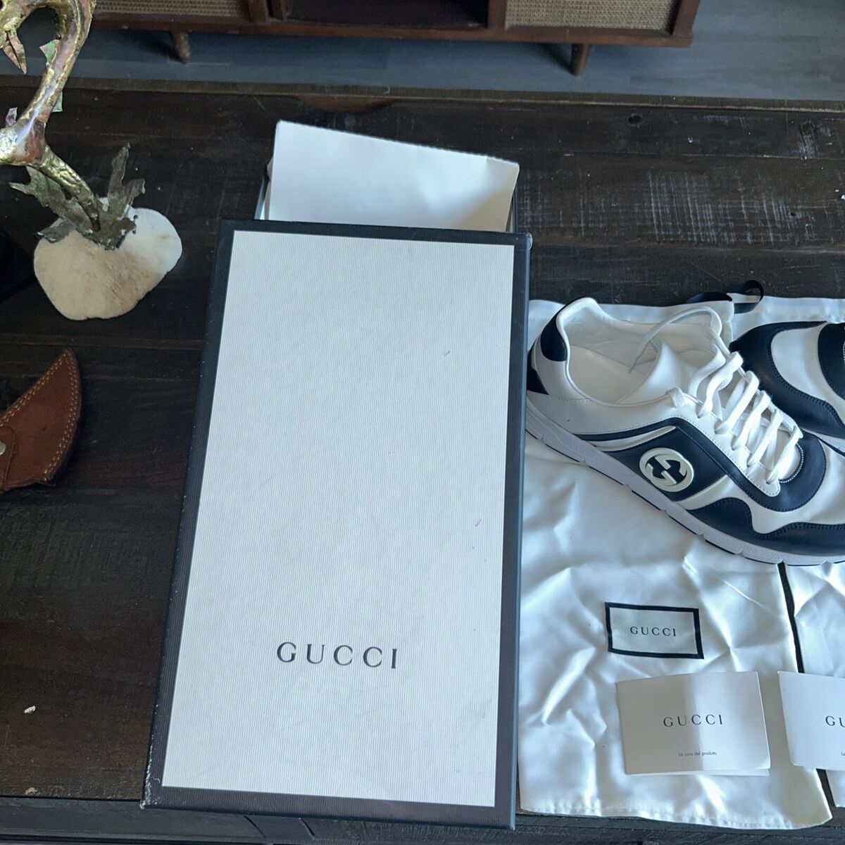 GUCCI Low-Cut Sneakers WHT 426184 With Box Store Display GUCCI Low-Cut Sneakers WHT 426184 With Box Store Display