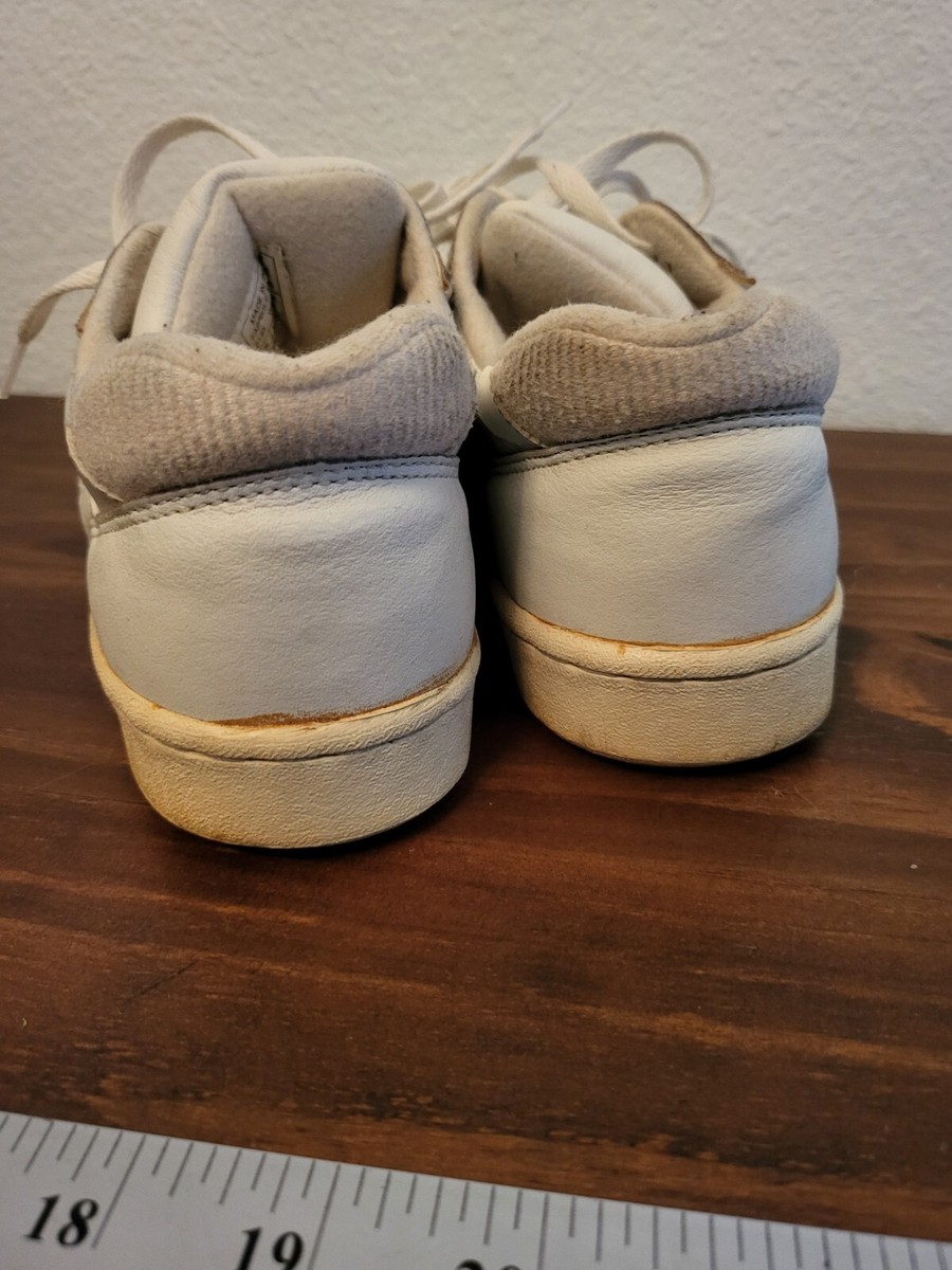 VINTAGE 1996 LA GEAR WHITE LACE UP SHOES WOMEN'S SZ8💕 RARE