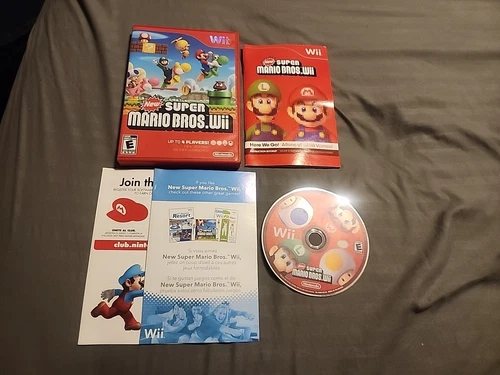 New Super Mario Bros. Wii (Nintendo Wii Video Game System, 2009) Luigi ,Peach