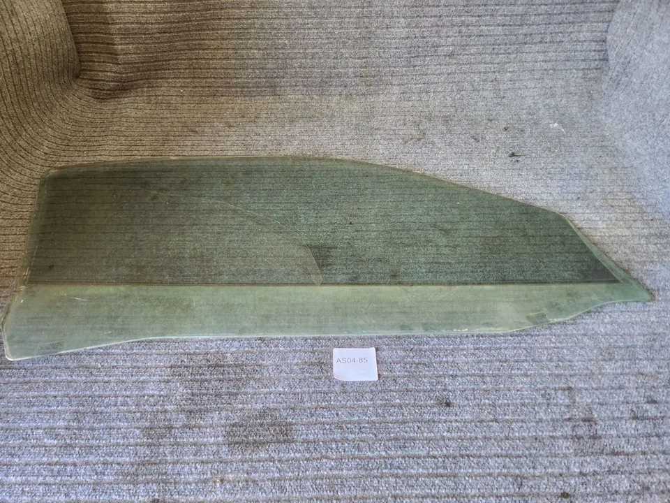 Vidrio ventana puerta delantera Chevrolet Cobalt 2005-2010 Pontiac G5 Foto 2 de 4