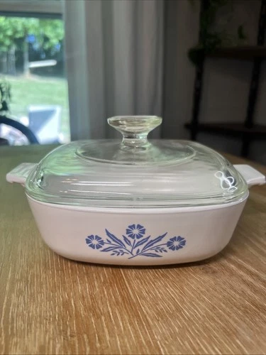 VTG Corning Ware Blue Cornflower 1qt Casserole Dish Pyrex Lid  USA MADE