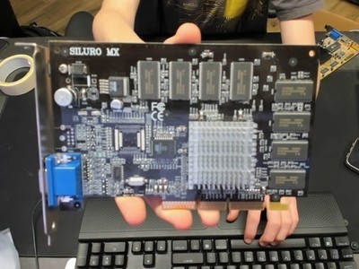 SILURO NVIDIA GeForce2 MX400 [ID 088] Retro Grafikkarte AGP