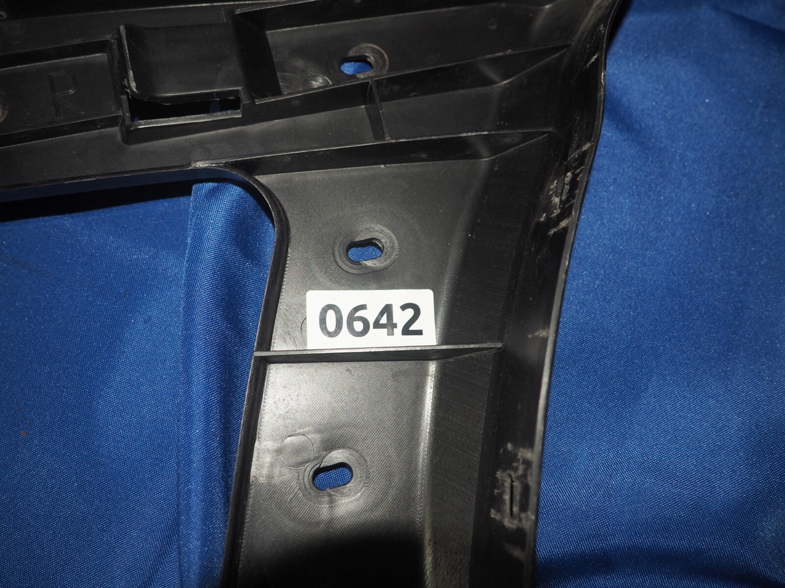 2006-2012 Bentley Flying Spur Rear Right Passenger Side Bumper Bracket Guide OEM