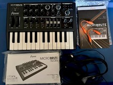 Arturia MICROBRUTE Analog Synthesizer Excelle...