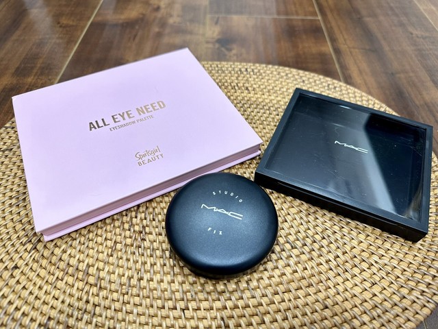 M.A.C Studio Fix Powder NC20 M.A.C Palette Sportsgirl All Eye Need Palette Set M.A.C Studio Fix Powder NC20 M.A.C Palette Sportsgirl All Eye Need Palette Set
