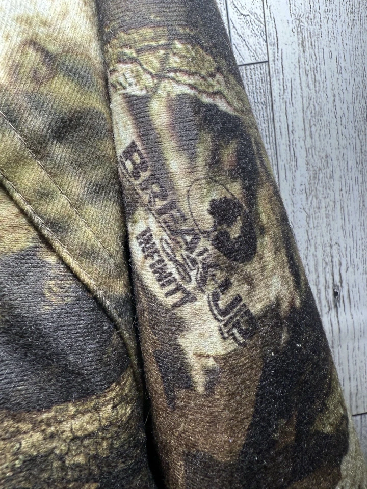 Redhead Size Medium Youth, Storm Tex RealTree Camo Jacket Perfect Condition - Image 4 of 4