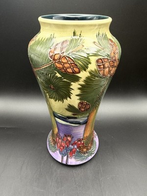 Moorcroft Furzey Hill Vase Rachel Bishop 1997 New Forest 10.25  England