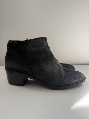Vagabond Suede Bootie Size 9