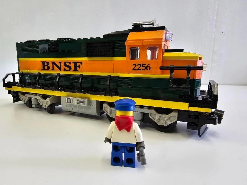 LEGO 10133 Burlington Northern Santa Fe (BNSF) - Image 4 of 4