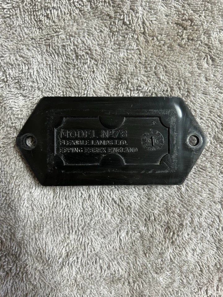 Refletor traseiro Land Rover Discovery 1996 fabricante de equipamento original Land Rover - Imagem 2 de 2