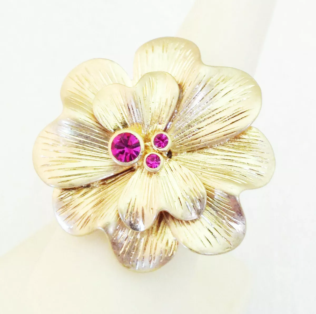 Lia sophia 2024 flower ring