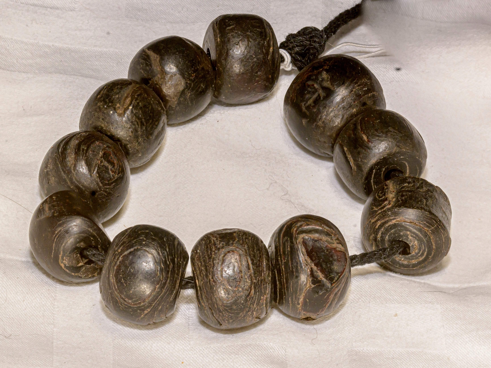 Antique Black Coral Beads from the Red Sea Y23_0144