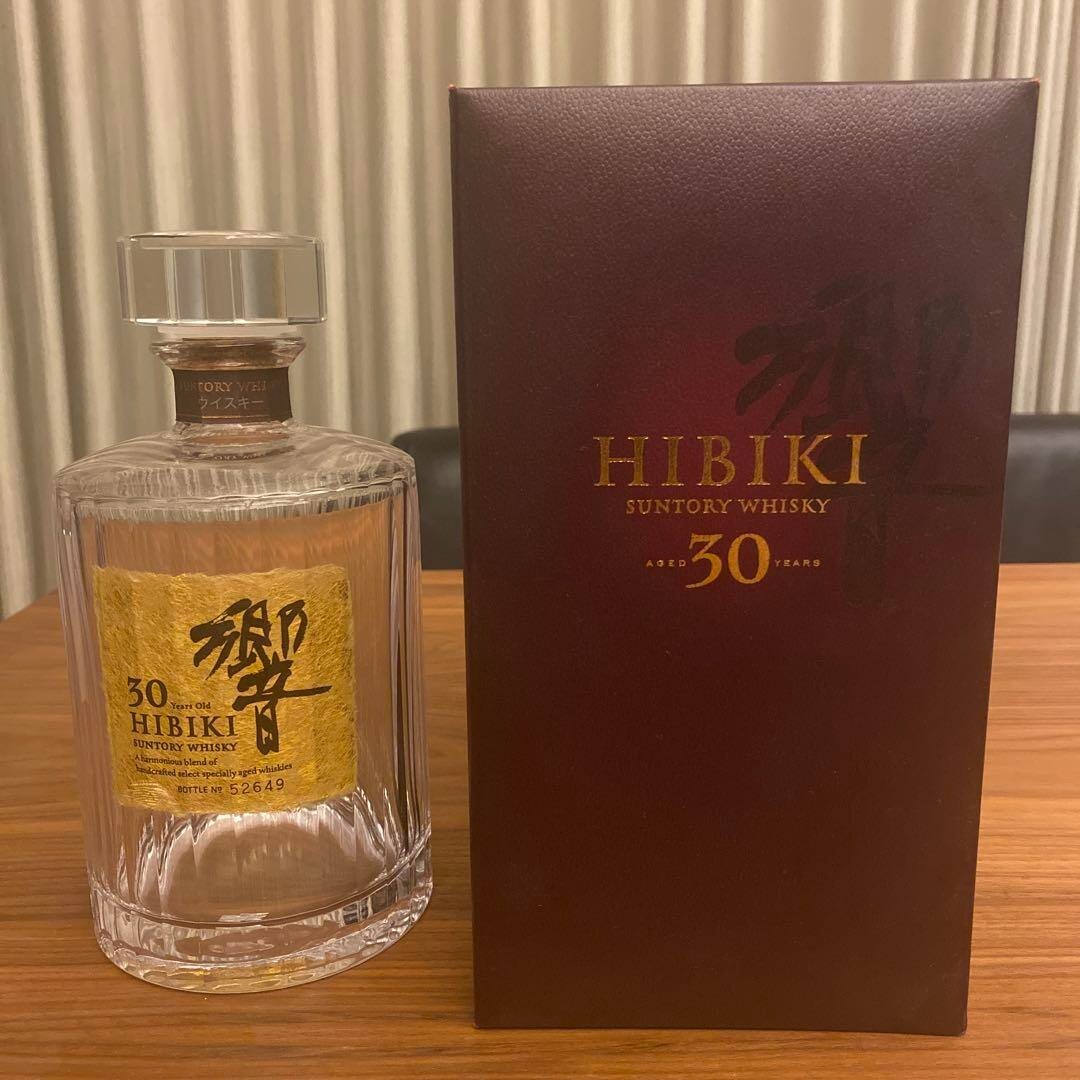 Suntory HIBIKI 30 year bottle empty with original BOX whisky