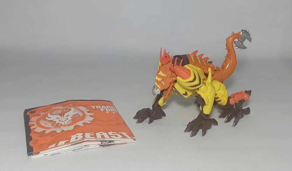 TRANSFORMERS PRIME 2013 BEAST HUNTERS DELUXE CLASS VERTEBREAK 100% COMPLETE - Image 4 of 4