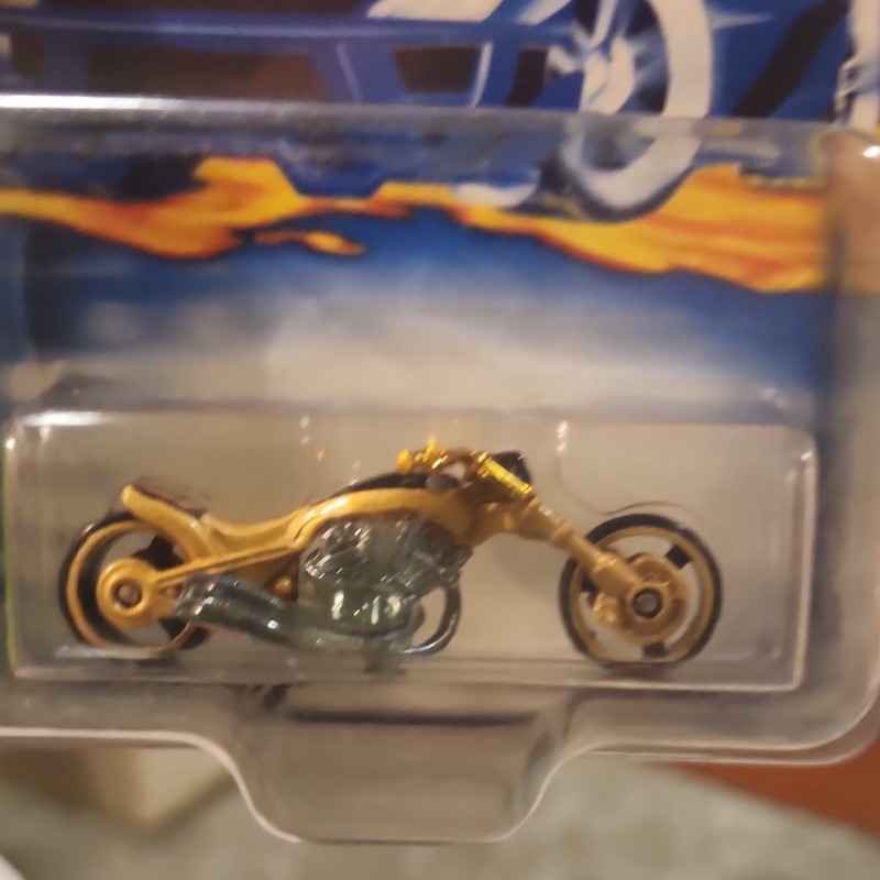 Hot Wheels Treasure Hunt Blast Lane 2001 Gold Diecast Motorcycle 1:64 MIB