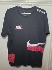 Nike Tee Black Dri-Fit Men's Medium JUST DO IT Logo And Graphics Shoulder Hit