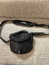 Vintage Nikon Camera Bag 5506 Black Approx 6"wide x5.5"depth x 7  Height