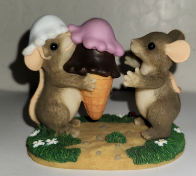 Charming Tails Triple Delight Ice Cream Figurine Dean Griff Fitz And Floyd 1999