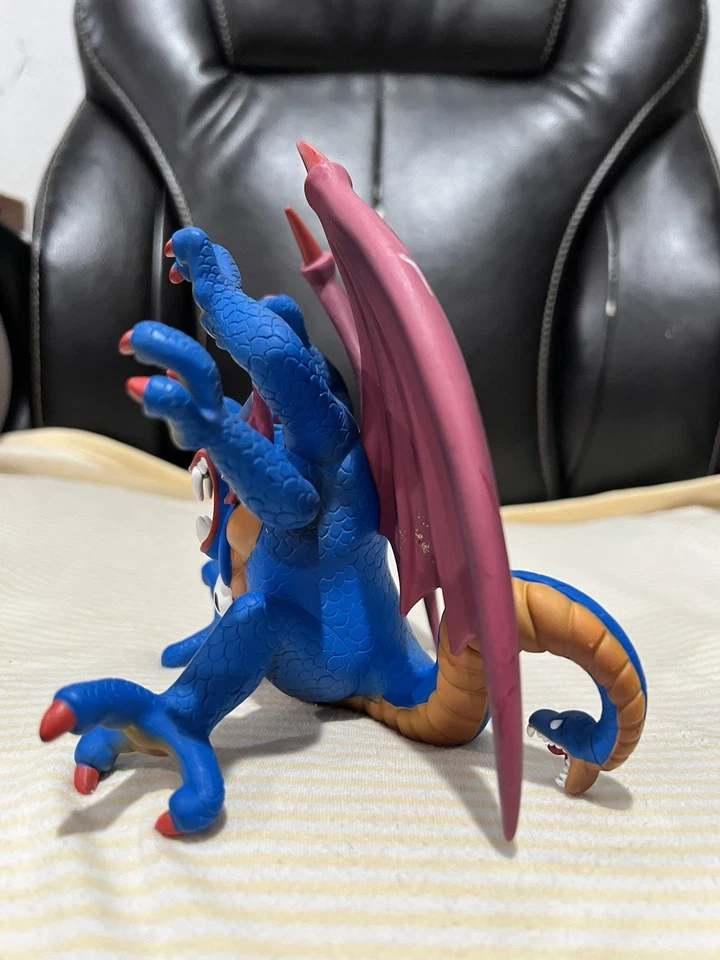 Boneco de vinil macio Dragon Quest II Final Boss Square Enix Sofubi - Imagem 2 de 4