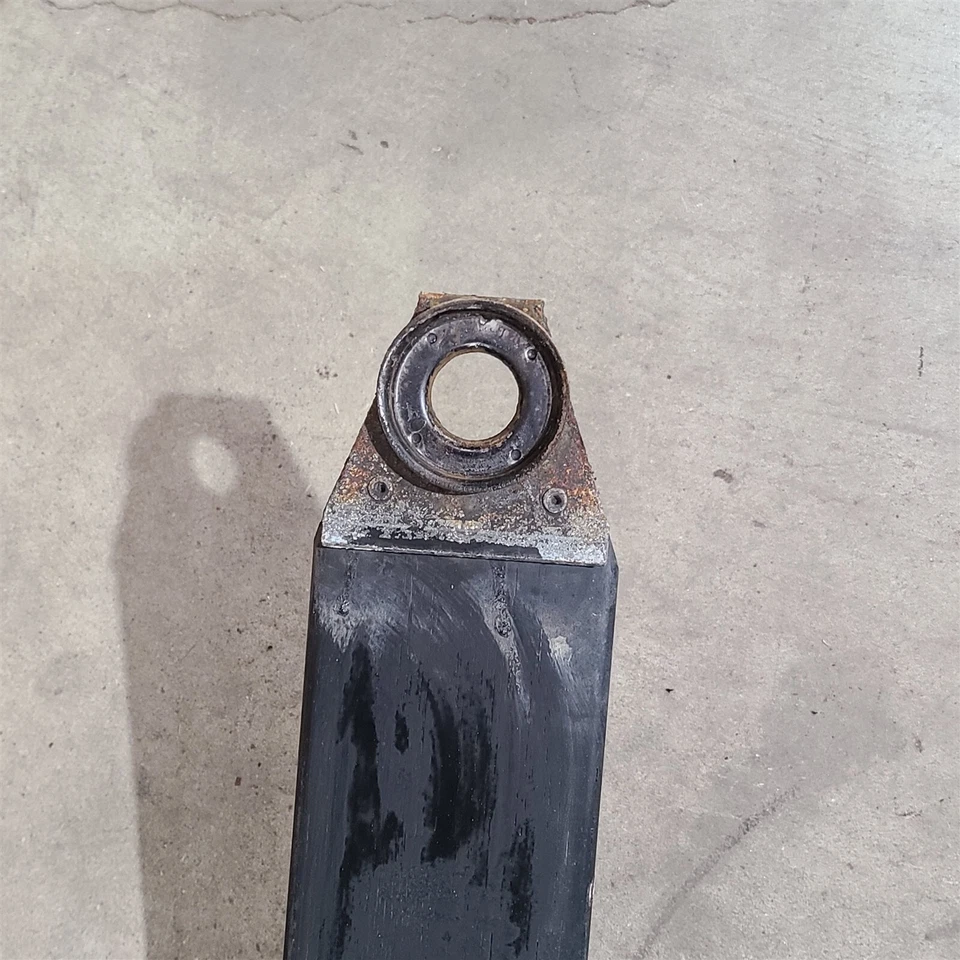 Задняя монолитная пружина из стекловолокна 84–96 Corvette C4 Aa7429 - Изображение 3 из 4