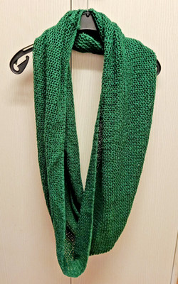   RUNDSCHAL  für Damen / Loop-Strick-Schal dunkelgrün, ca. 140x40 cm - 2010er
