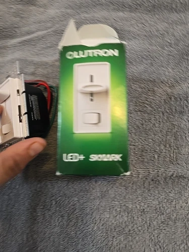 Lutron SCL-153P-WH Skylark CL 150-watt CFL/LED/Incandescent Dimmer, White - Picture 2 of 3