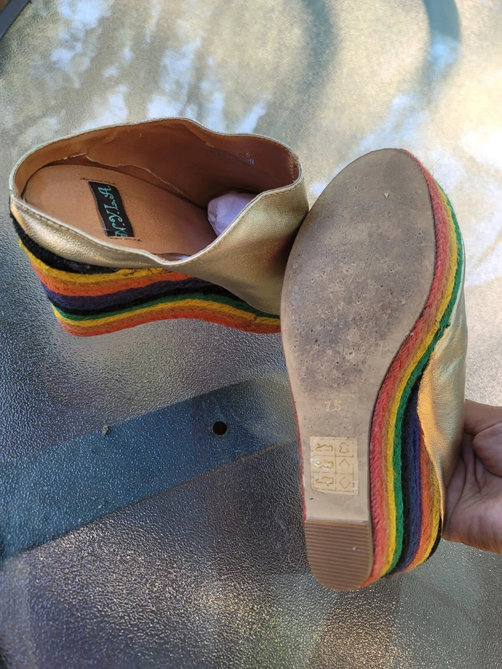 N.Y.L.A Cobain Gold Rainbow Espadrille Mule Wedges Size 7.5 - Image 3 of 4