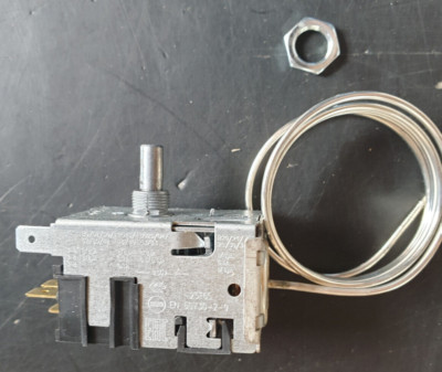 Original Gorenje Smeg Hotpoint Baumatic Kühl-Gefrierkombination Thermostat 596249