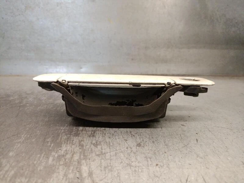 8D0837207A poignée extérieure avant gauche pour AUDI A4 B5 (8D2) 1994 5217329 - Photo 4/4