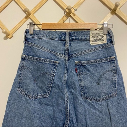 Levi’s Ribcage Straight Medium Wash Jeans size 29 - Picture 7 of 8