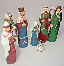 Kirkland's Home Nativity Carved Hand painted Resin Christmas Nativity Set of 7