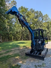 New 2025 Rippa R22 Pro mini excavator (2.4 ton) with Attachments 