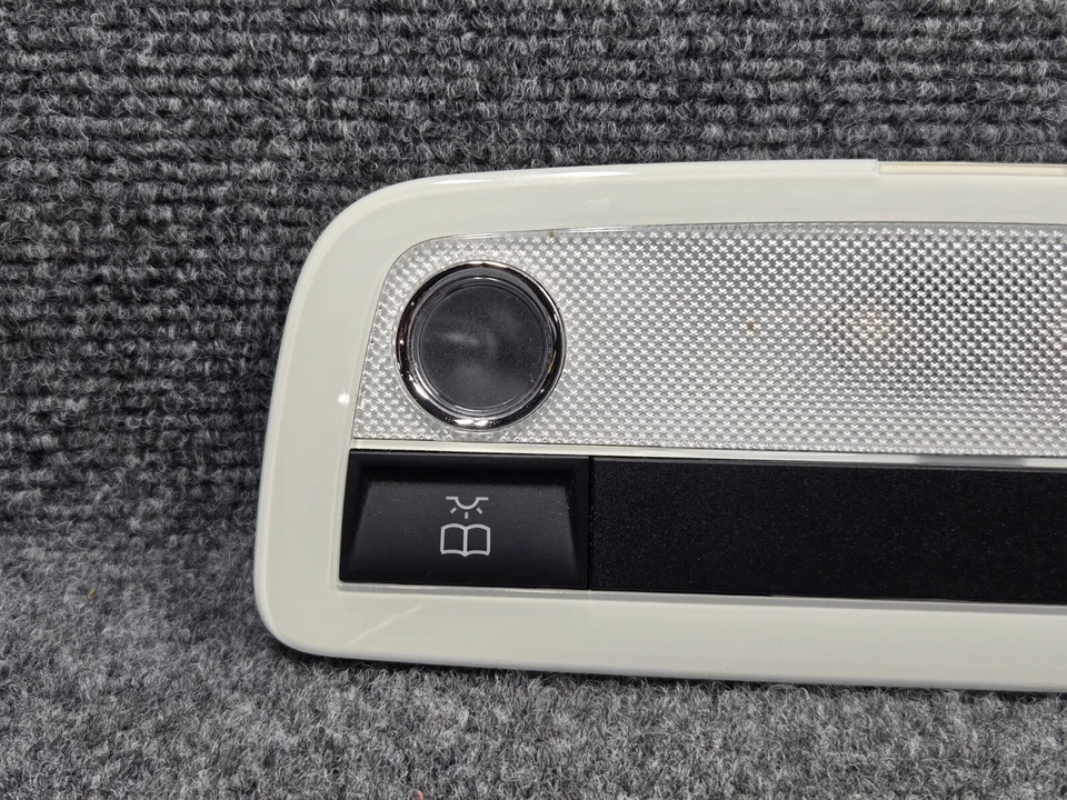 2014-2018 MERCEDES CLA250 后盖顶灯 原始设备制造商 — 第 2/4 张图片