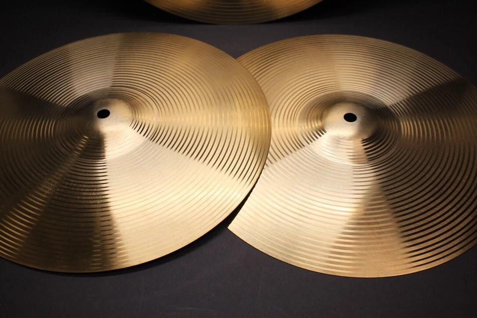 Juego de platillos LUDWIG BACKBEAT - 14" Hi Hats, 16" Crash NUEVO. #R5008 Foto 3 de 4