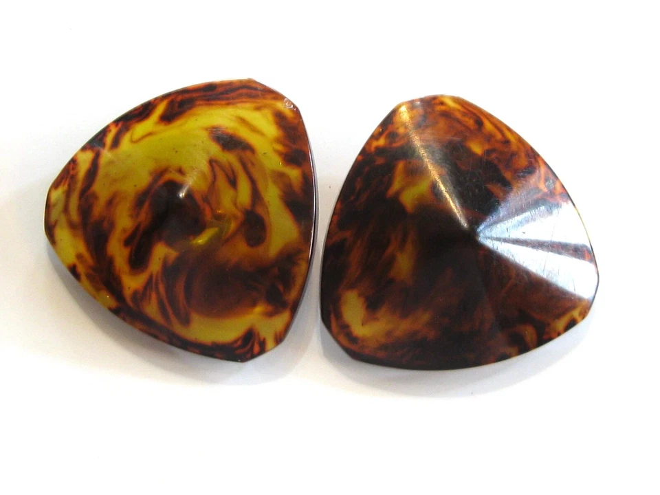 LARGE MOD VINTAGE BAKELITE BUTTON PAIR TORTOISE SHELL ROOT BEER TRIANGLE PYRAMID - Image 3 of 4